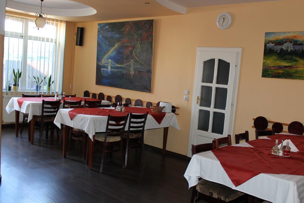 Pension Tip-Top Târgu-Mureş Buitenkant foto