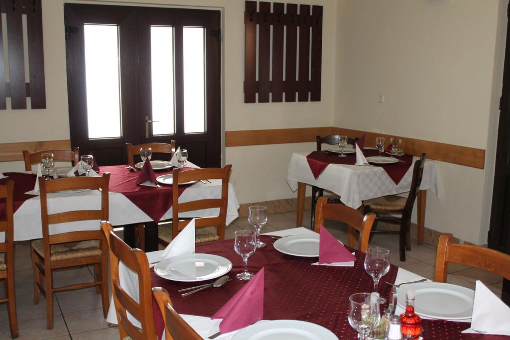 Pension Tip-Top Târgu-Mureş Buitenkant foto