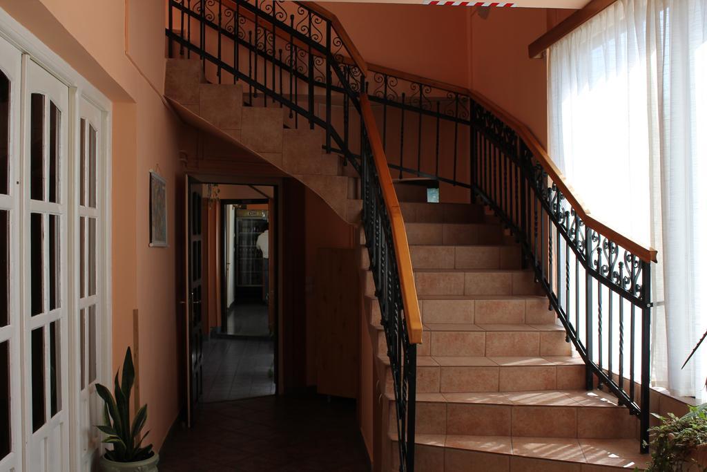 Pension Tip-Top Târgu-Mureş Buitenkant foto