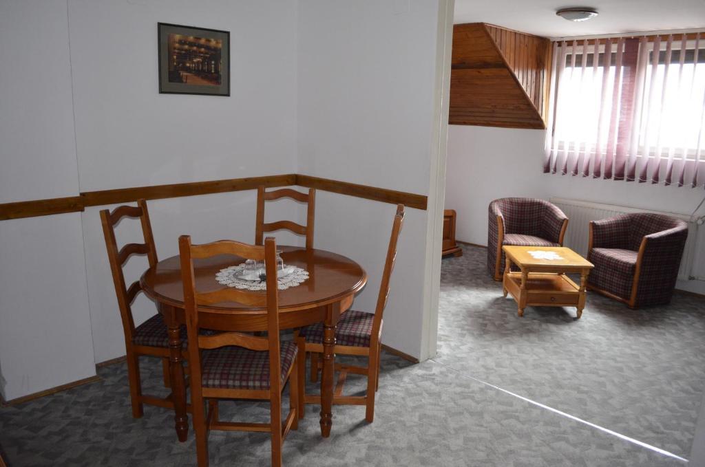 Pension Tip-Top Târgu-Mureş Kamer foto